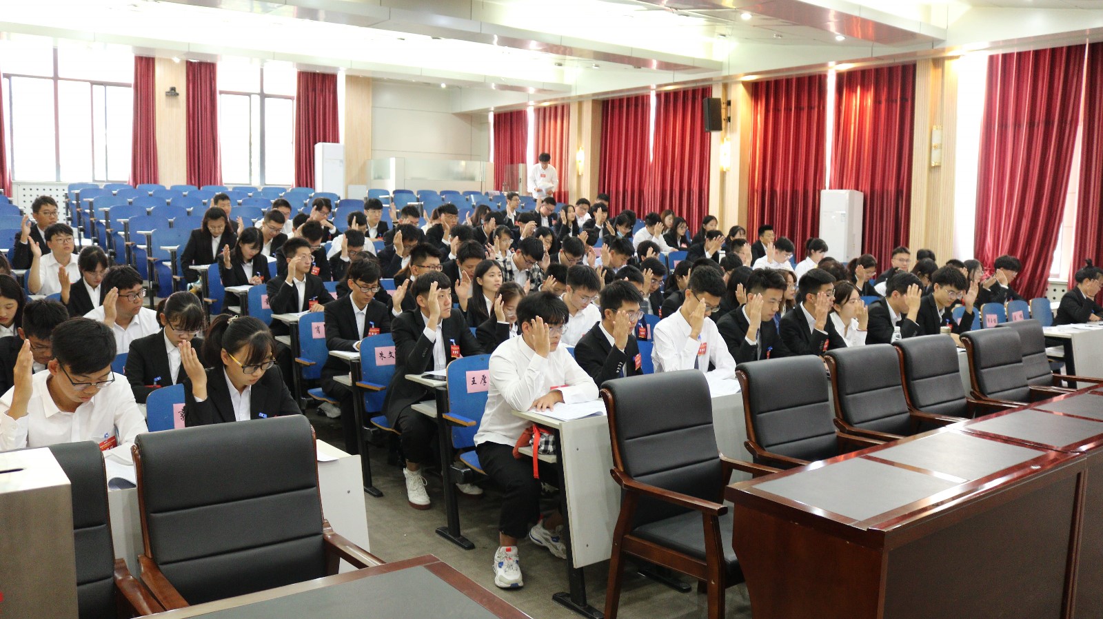 1601890306184339.jpg 1601890306184339.jpg